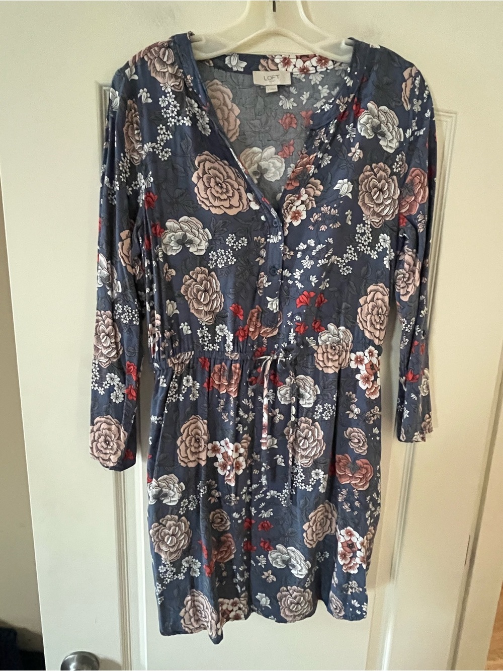Loft Floral Long Sleeve Navy Swing Dress with Blooms Women’s size small